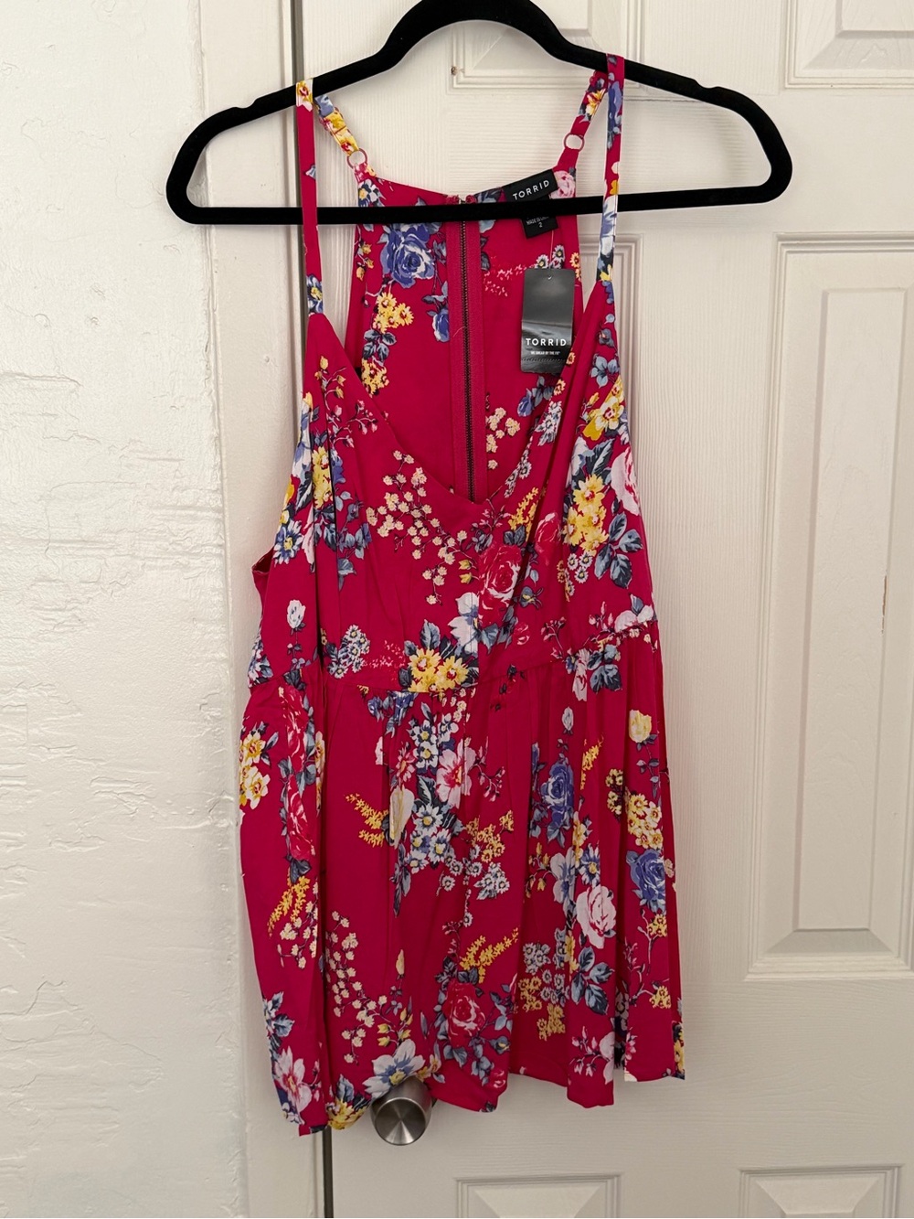 Torrid Women's Floral V-Neck Tank Top - Size 2